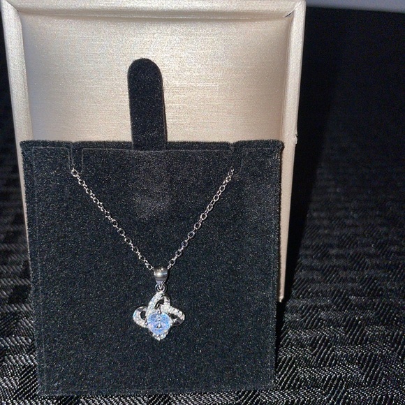 Jewelry - 18” sterling silver necklace with Pendent New